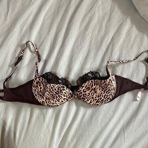 34 D bra